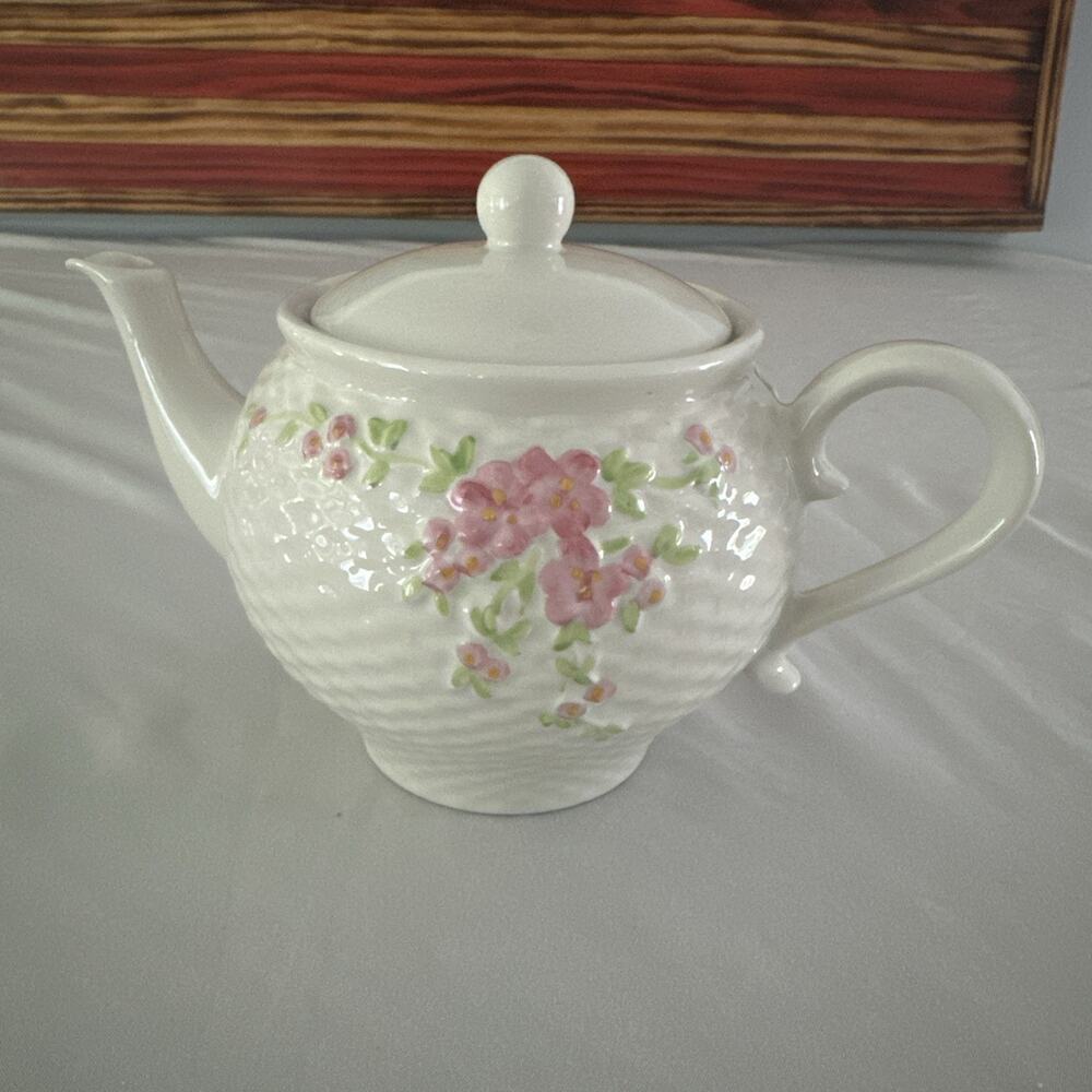 Vintage A Teleflora Gift 1985 Tea Pot W/Lid Porcelain Flower Pattern 6" Tall